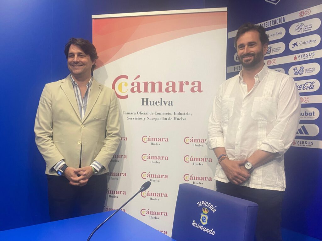 Adrián Fernández y Cámara de Comercio