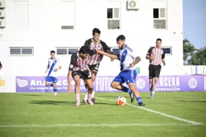 637dba5a-56d4-415c-ab77-1d8b3e13007e_source-aspect-ratio_1600w_0