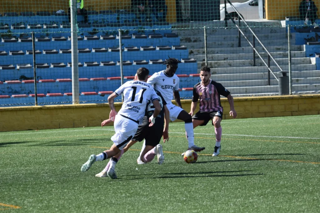 d3cea3ed-c2a1-4046-979d-705417f62285_source-aspect-ratio_1600w_0