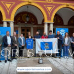 El Ayuntamiento de Huelva recibe al CD Sordos Huelva tras proclamarse campeón del mundo de fútbol sala