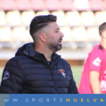 El Ayamonte CF pone la primera piedra de su nuevo proyecto con la renovación de Javi Jiménez
