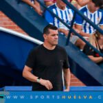 Xavi Molist cesado tras caer en Huelva ante el Recre