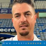 Fran Carmona, técnico del Conil: «Salimos reforzados del partido, pese a la eliminación»
